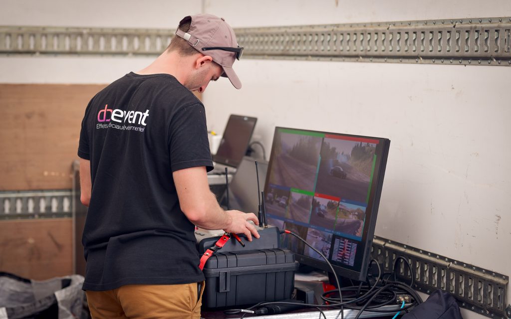 DB Event installe des machines à flammes pour le festival de drift à Pipay